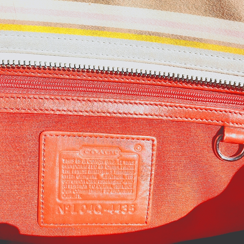 💕💚COACH Hampton Stripe Pastel Fabric and Leather Shoulder Bag 💕💚 - Picture 6 of 12